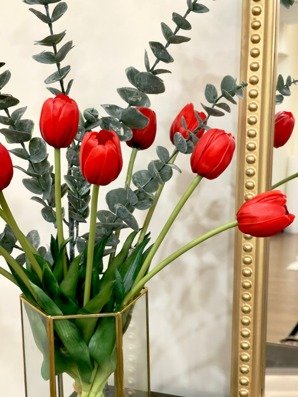 گل و گلدان برنجی